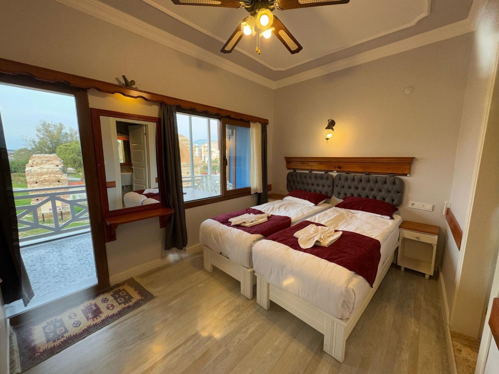 Ephesus Selcuk Castle View Suites Exterior foto